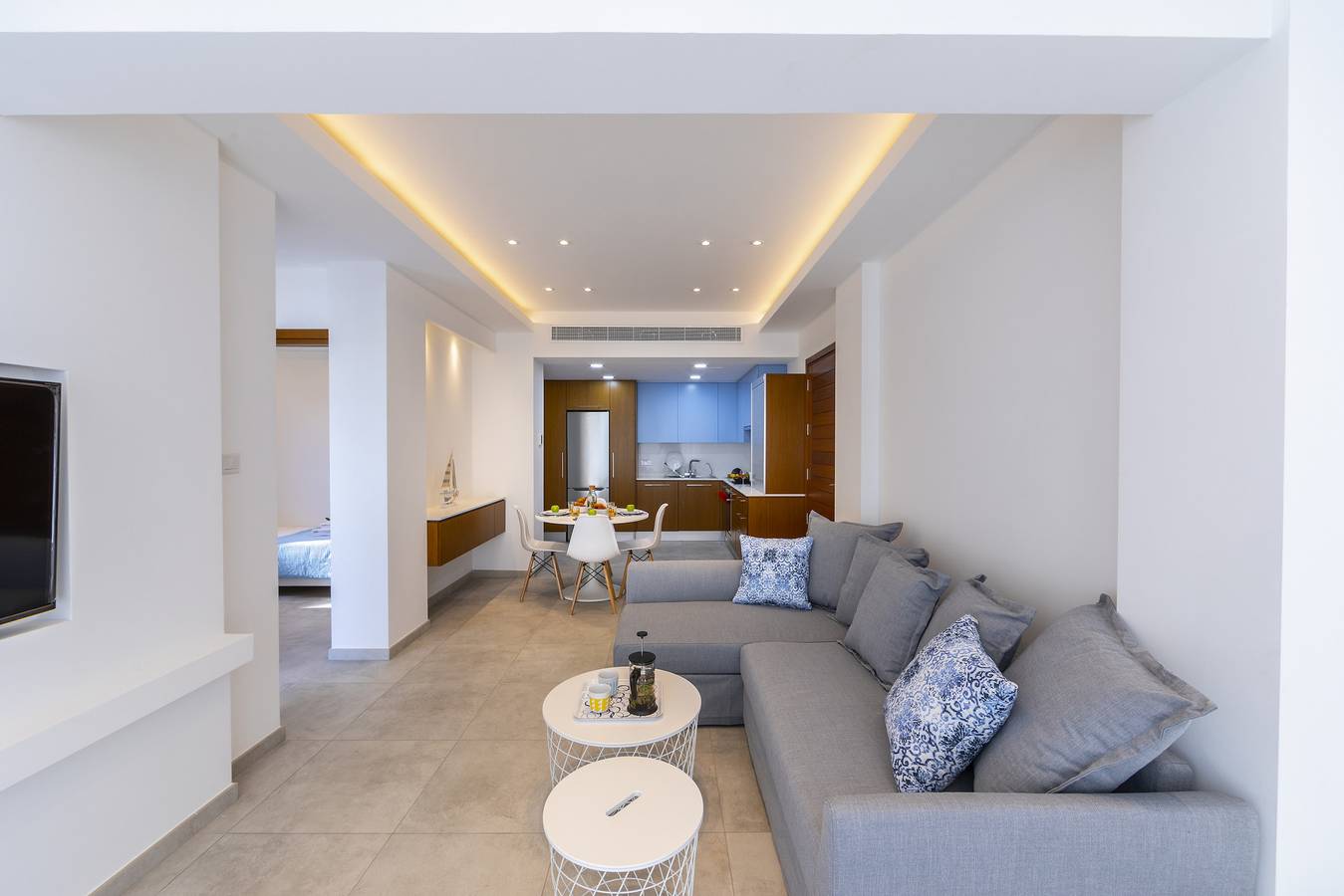 Entire apartment, Mackenzie Castella Beachfront Suite in Larnaca, Larnaca District