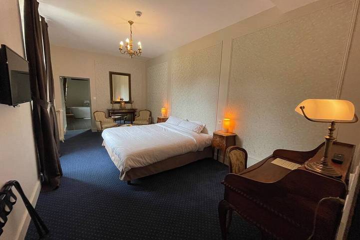 Location de vacances pour 16 personnes, avec terrasse et jardin à Brain-sur-Allonnes - 4