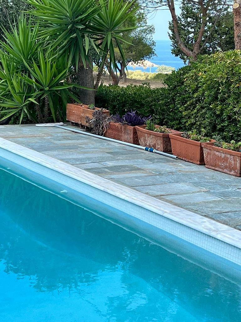 Villa para 11 pessoas com piscina in Saronida, East coast of the Attika (Região)