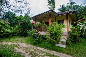 Maison d’hôte pour 2 personnes, avec vue ainsi que terrasse et jardin dans Ko Phangan