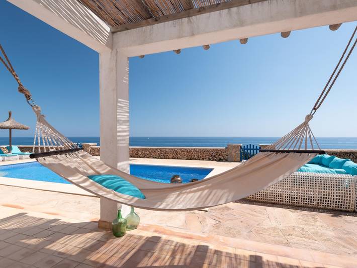 Finca für 14 Personen, mit Balkon und Meerblick sowie Terrasse und Garten in Felanitx
