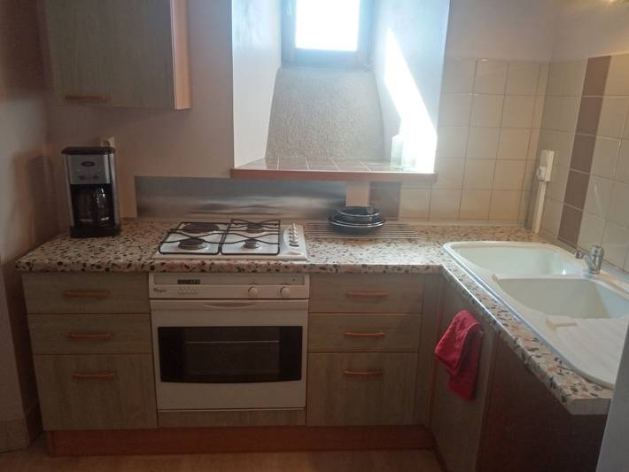 Gîte pour 6 personnes, avec piscine ainsi que terrasse et jardin à Chirac - 2