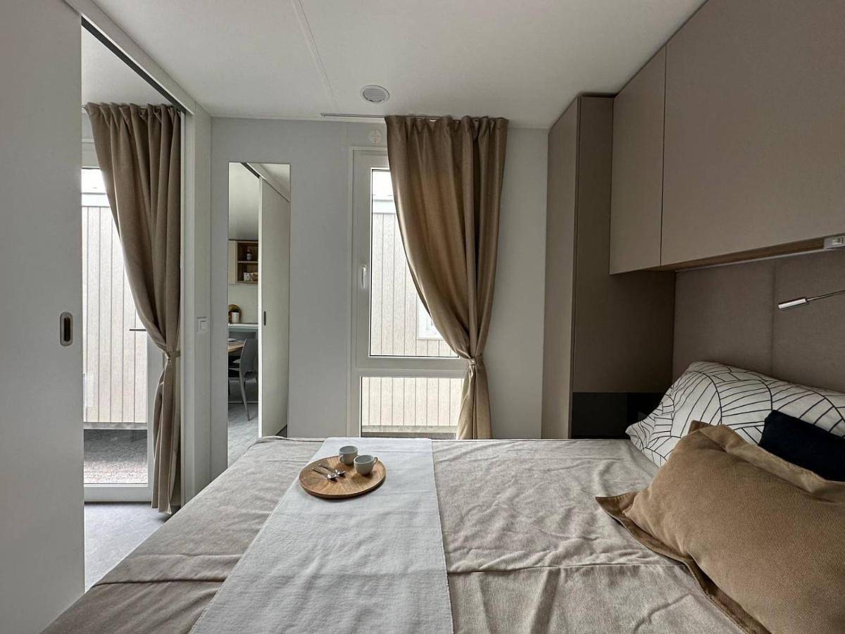 Camping Kozarica Mobile Homes in Ciuleanu-Veres Beach, Pakostane