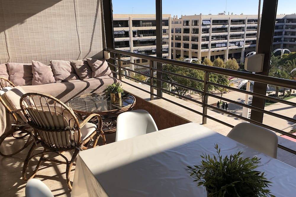 Entire apartment, Lux. Full Center Apartment, reg. Alicante, 3 Ch, 2 bathrooms,parking,200 m Beach in Playa Moncayo, Guardamar del Segura