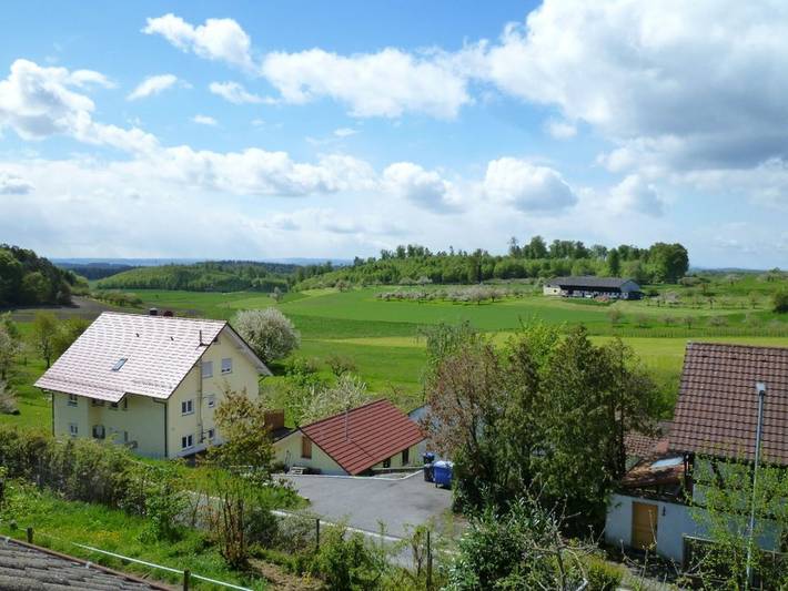 Ganze Wohnung, Ferienwohnung mit Gemeinschaftsgarten und Wi-Fi in Salem, Region Bodensee-Oberschwaben