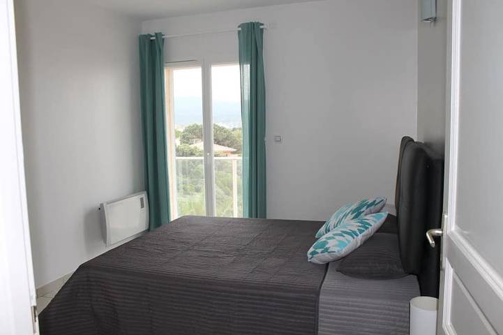 Villa pour 8 personnes, avec terrasse et jardin dans Porticcio - 4