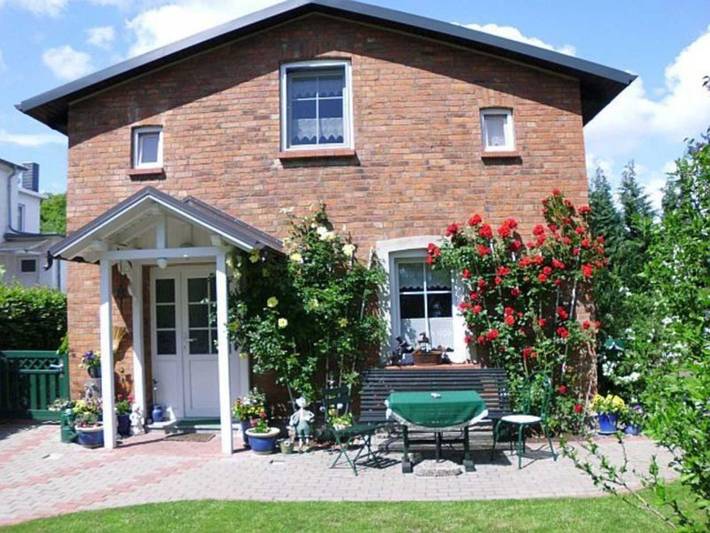 Ferienwohnung für 2 Personen, mit Garten, kinderfreundlich in Putbus