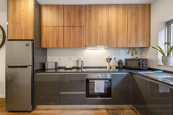 Ganze Wohnung, Ferienwohnung 'Jm Stay Aveiro' mit privater Terrasse, Wi-Fi und Klimaanlage in Aveiro, Aveiro Distrikt