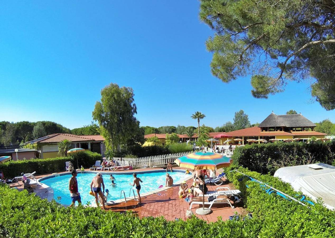 Happy Camp mobile homes in Camping Free Beach in Marina di Bibbona, Bibbona