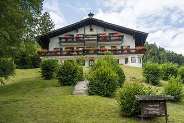 Ferienwohnung für 2 Personen, mit Terrasse und Balkon/Terrasse sowie Sauna in Oberaudorf