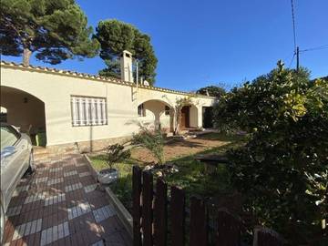 Villa for 8 People in l'Escala, Girona Province, Photo 1