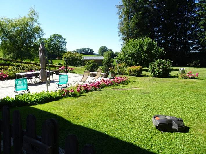 Chambre d’hôte pour 2 personnes, avec jacuzzi ainsi que jardin et sauna dans Parc naturel régional des Volcans d'Auvergne - 3