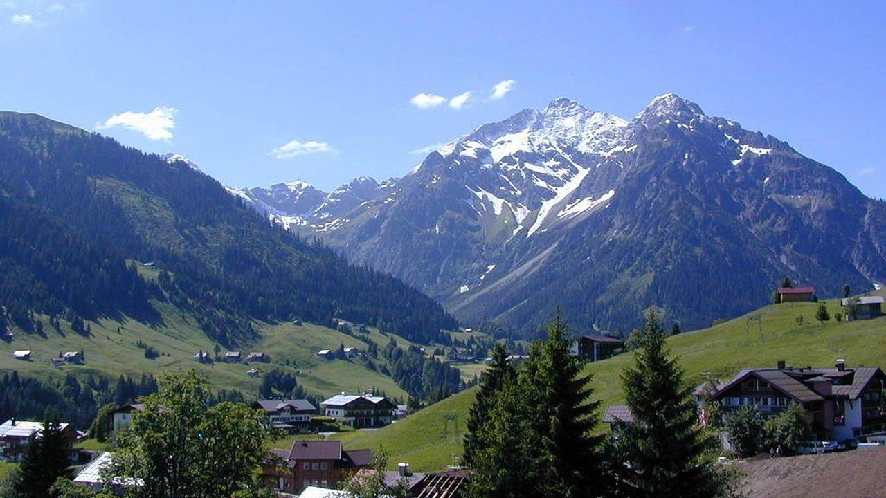 Geheel vakantieappartement, Vakantieappartement voor 2 personen met balkon in Hirschegg Kleinwalsertal, Mittelberg