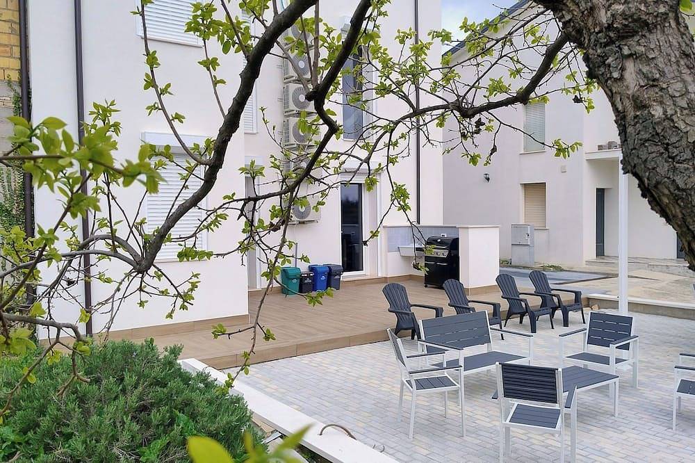 \"Borgo Ragnitill\" Amazing Holiday Home, 15 Guests, Lanciano (Ch) in Lanciano, Provincia de Chieti