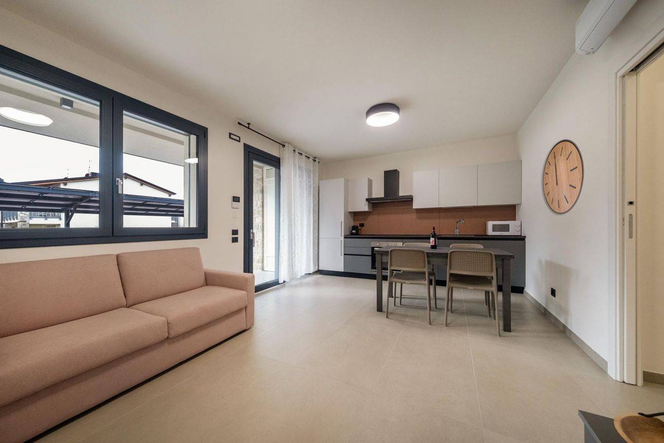 Cały apartament, Apartament wakacyjny dla 4 osób z balkon/ taras in Garda, Góry Garda
