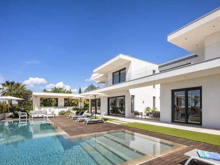 Villa para 8 pessoas, com Varanda e Terraço e ainda Jardim em Lagoa