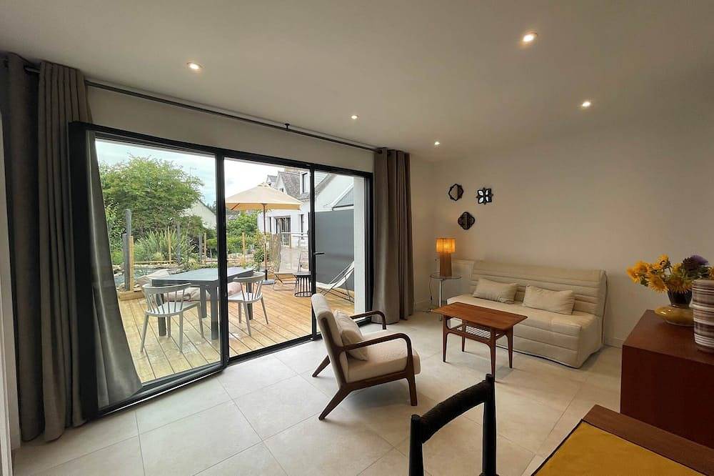 Apartamento entero, Le Bono private home in Bono, Côte des Mégalithes