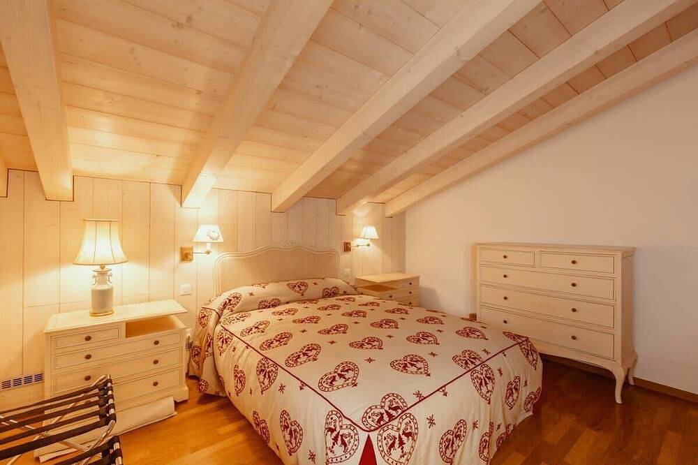 Super Luxuriöses Duplex Penthouse im Zentrum von Gstaad in Gstaad, Saanen