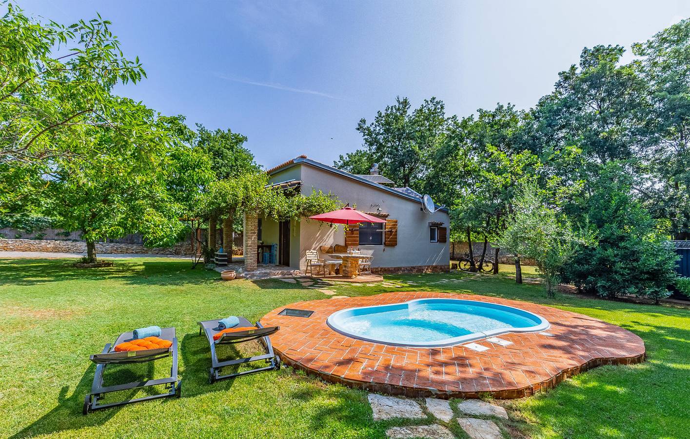 Ferienhaus für 3 Personen mit Terrasse in Peruski, Südküste Istrien