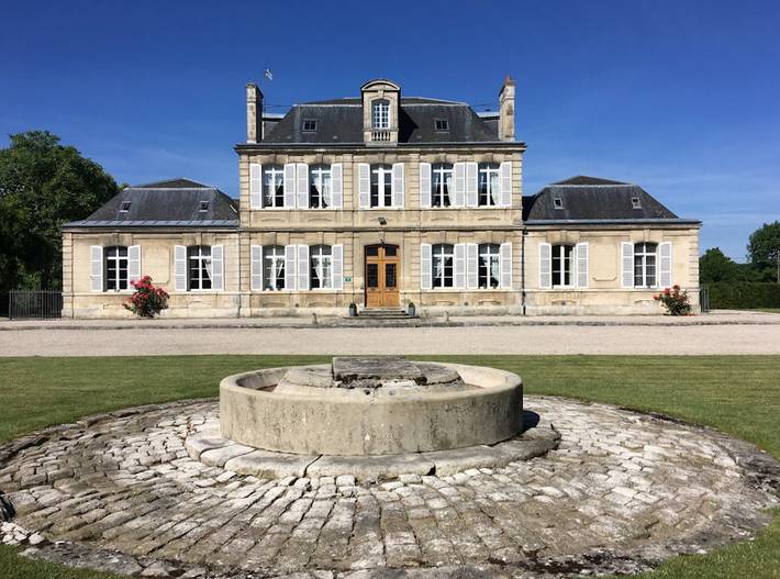 Gîte pour 15 personnes, avec terrasse et jardin - 1