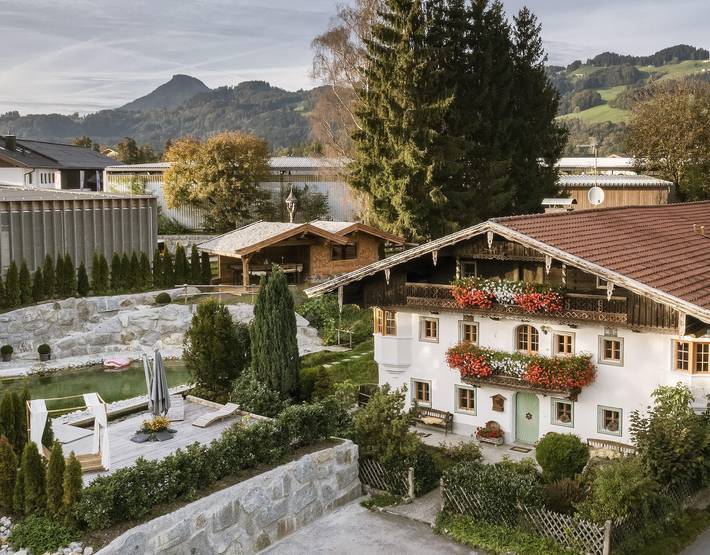 Ferienhaus für 12 Personen, mit Balkon und Terrasse sowie Garten und Pool in Ebbs