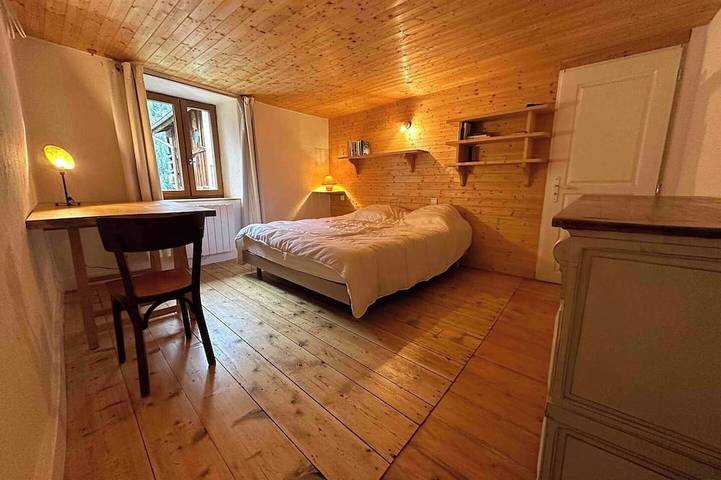 Location de vacances pour 6 personnes, avec jardin et balcon à Planay - 2