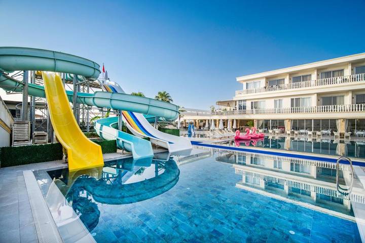 Bungalow für 2 Personen, mit Garten und Sauna sowie Pool in Türkische Mittelmeer-Region
