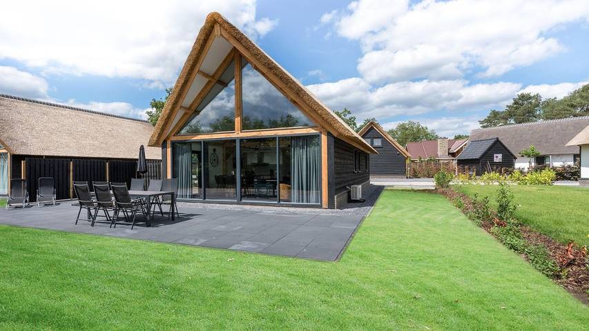 Vakantiehuis voor 6 personen, met tuin en zwembad in Baarle-Nassau