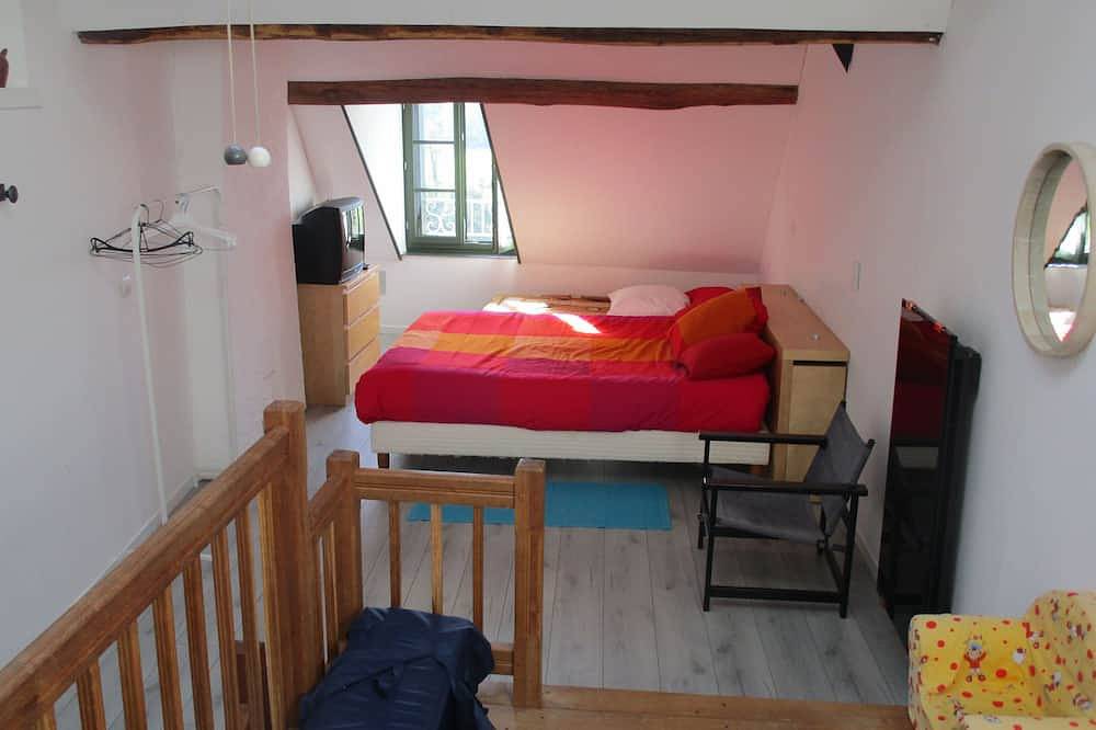 Gîte agréable en bord de Sarthe in Fresnay-sur-Sarthe, Sarthe