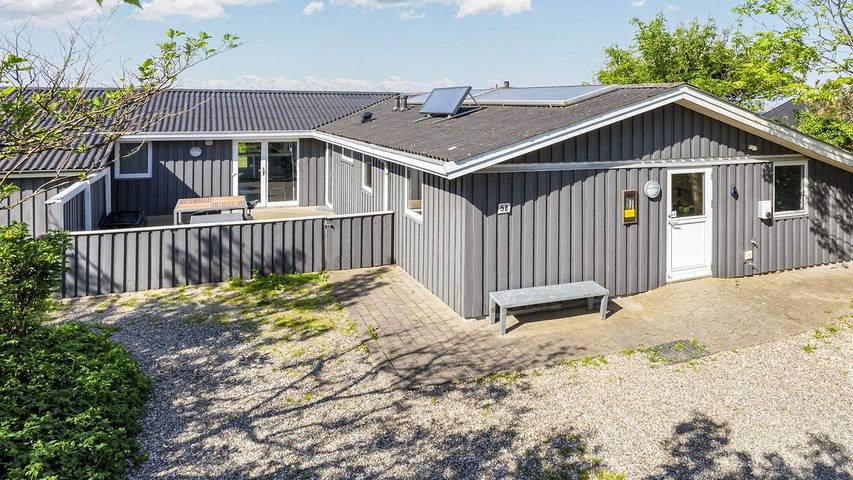 Ferienhaus für 10 Personen, mit Pool und Terrasse sowie Ausblick und Sauna, mit Haustier in Kærgården