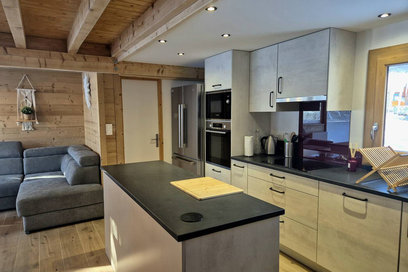 Nouveau ! Magnifique chalet Nordique à La Féclaz - Idéal pour 6 personnes in La Féclaz, Les Déserts