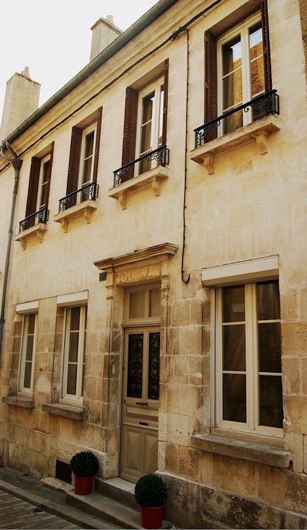 Maison de charme d'Elisabeth Au 9 rue de la Paix à Sancerre in Sancerre, Bourges region