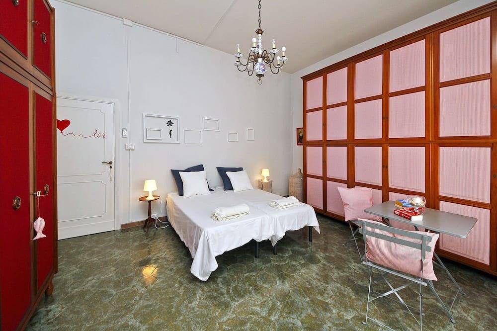 Apartamento entero, En Formia Gaeta Golf- Cerca De La Estación De Tren- Wifi Aire Acondicionado. Ultimo Septiembre in Formia, Provincia de Latina