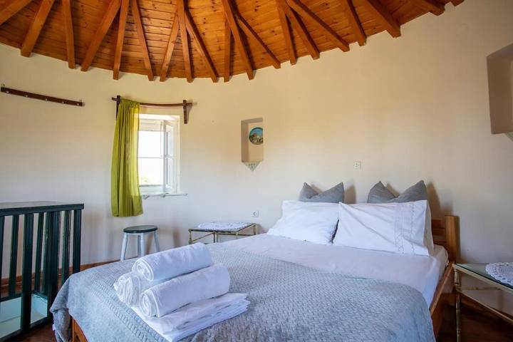 Camping für 2 Personen, mit Terrasse und Ausblick sowie Garten in Griechenland