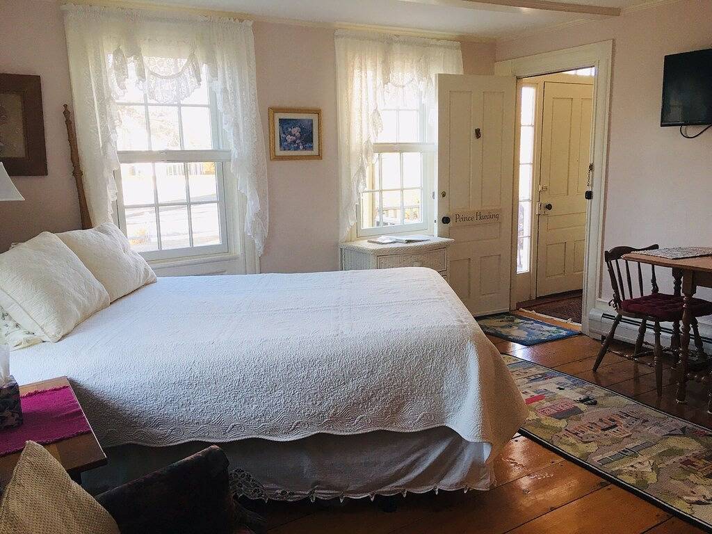 Ganze Wohnung, Chatham Village - Entzückendes Studio-Apartment in Antique Home in Chatham (MA), Cape Cod