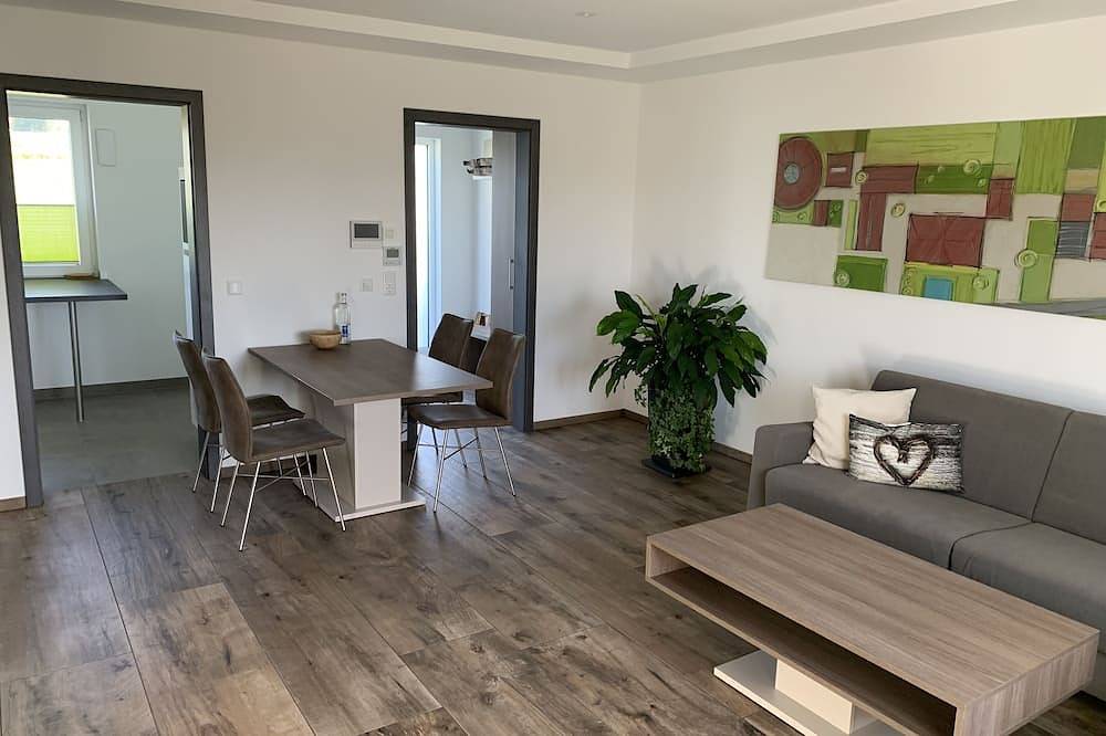 Ganze Wohnung, Exklusive Wohnung mit Brettachblick in Rot am See, Hohenlohe