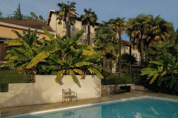 Ferienhaus für 15 Personen, mit Garten und Pool - 1