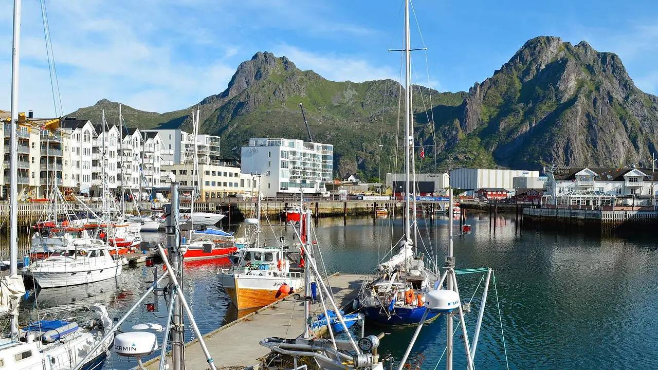 Ferienhaus für 6 Personen (85 m²) in Svolvær in Vuogát