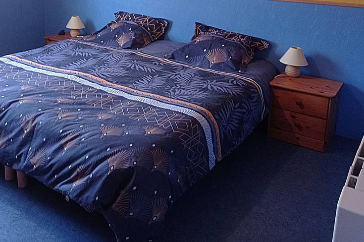 Location de vacances pour 10 personnes, avec jacuzzi et jardin à Lanvéoc - 3