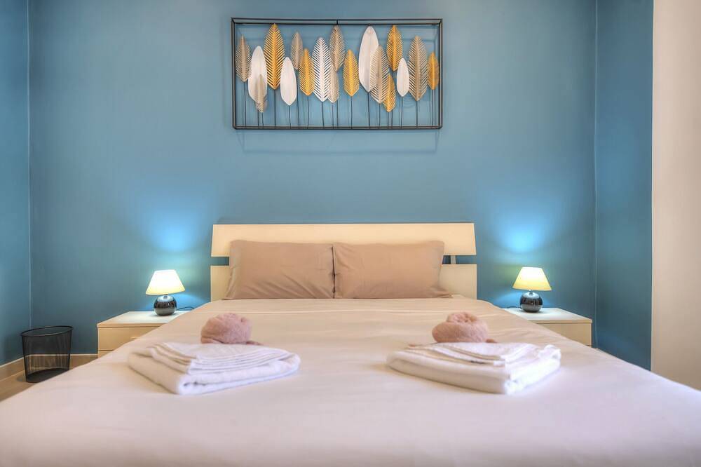 Ganze Wohnung, Tastefully furnished 3beds/3baths, 2balconies in Gzira, Insel Malta