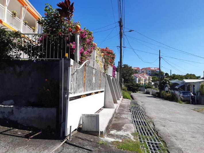 Location de vacances pour 6 personnes, avec jardin et vue à Vieux-Fort - 4