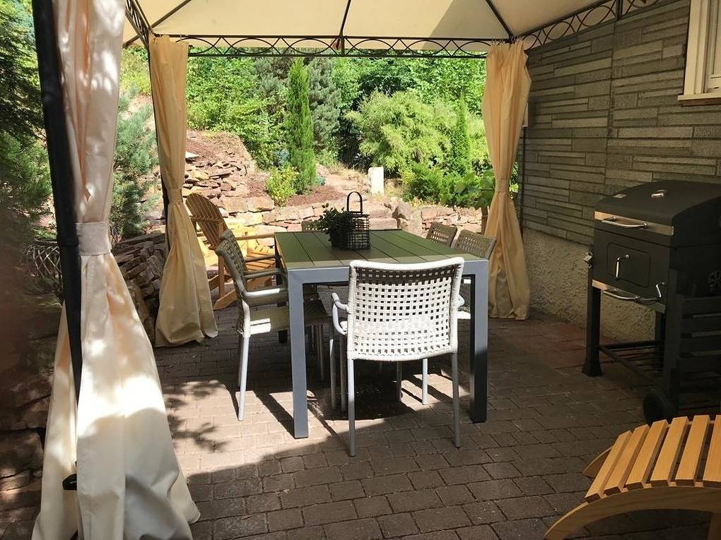 Nature Living - Ferienhaus mit Kamin - Feuerschale - Garten - mit beheizbarem Gartenwhirlpool in Melsungen, Schwalm-Eder-Kreis