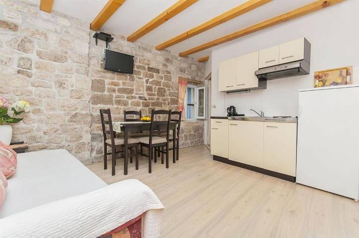Entire apartment, Apartment and Room Ivica in Trogir, Split-Dalmatia