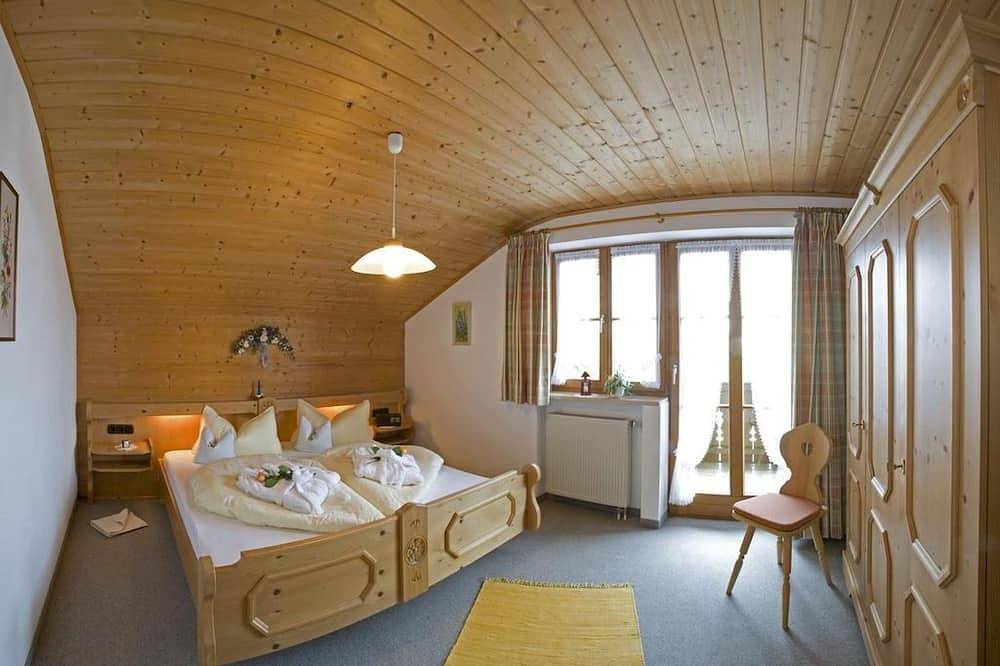 Ganze Wohnung, Ferienwohnung Staffelsee - Gästehaus Grasleiten in Bad Kohlgrub, Bayerische Alpen