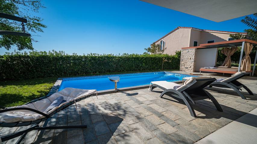 Villa für 8 Personen, mit Pool und Garten in Novalja - 2