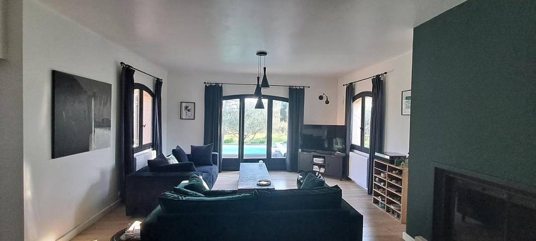 Location de vacances pour 8 personnes, avec terrasse et piscine à Langlade - 2