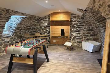 Gîte pour 6 personnes, avec terrasse et jardin à Aumessas