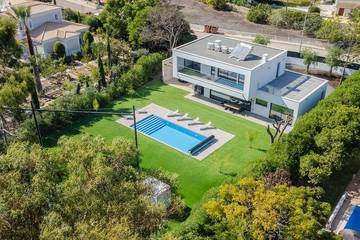 Villa pour 8 personnes, avec jardin à Portimão