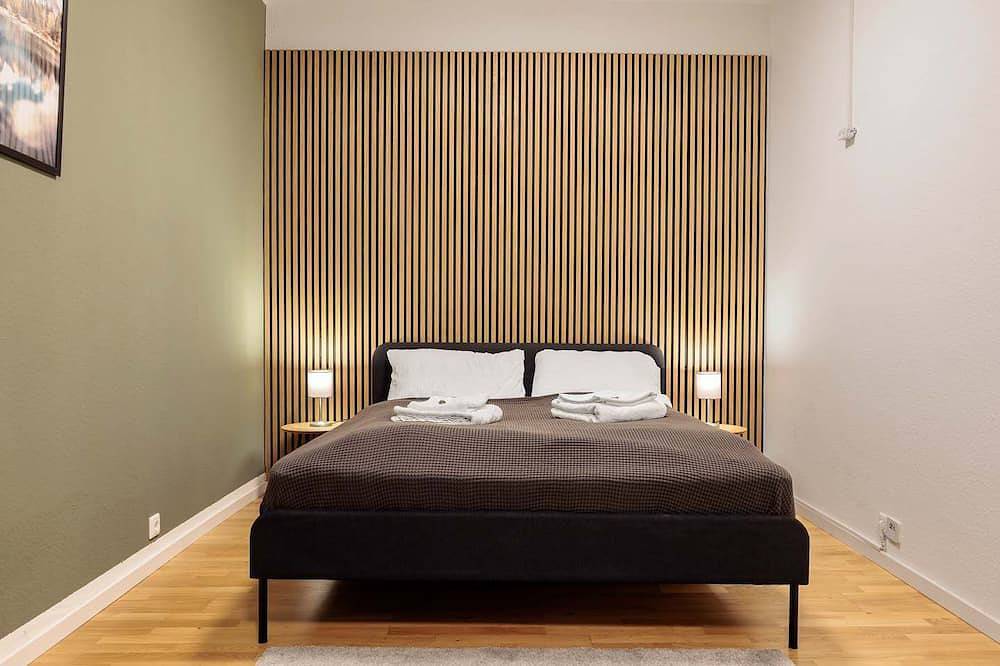 Entire apartment, Fewocation Aachen | Spacious City Apt • Nähe Hbf in Aachen, Rhineland