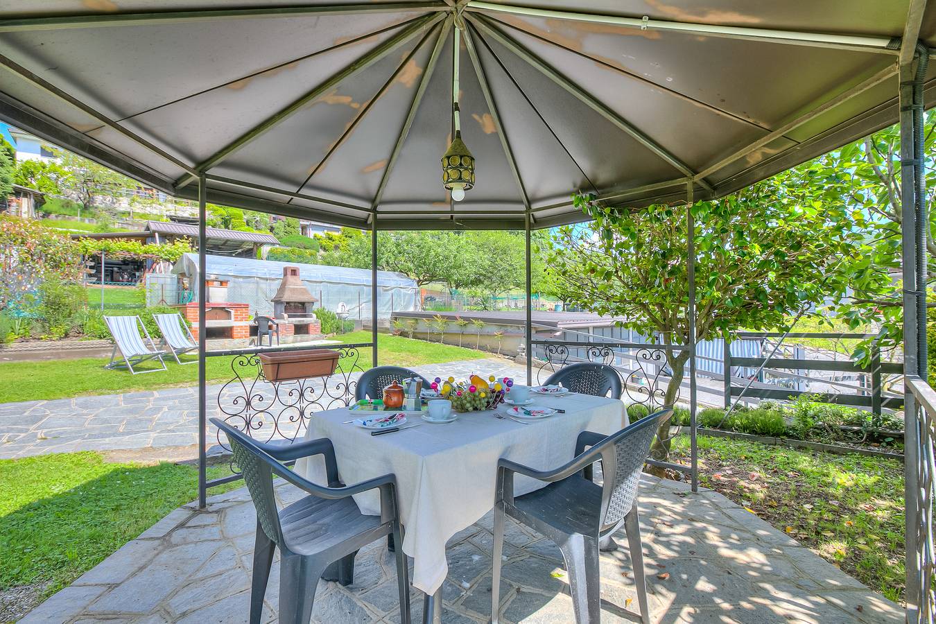 Ganze Wohnung, Zio Enry Terrace Apartment Orta Lake in Armeno, Comune di Armeno